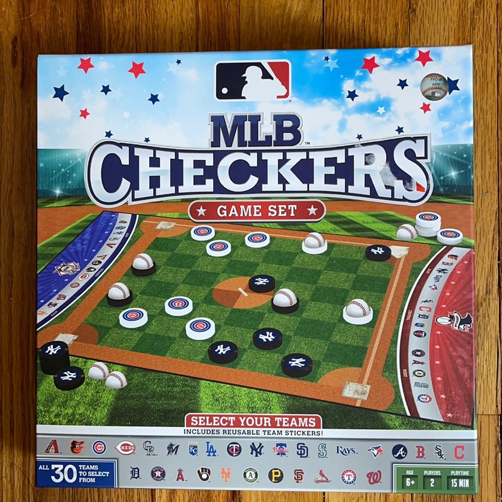 MLB CHECKERS GAME SET NWT